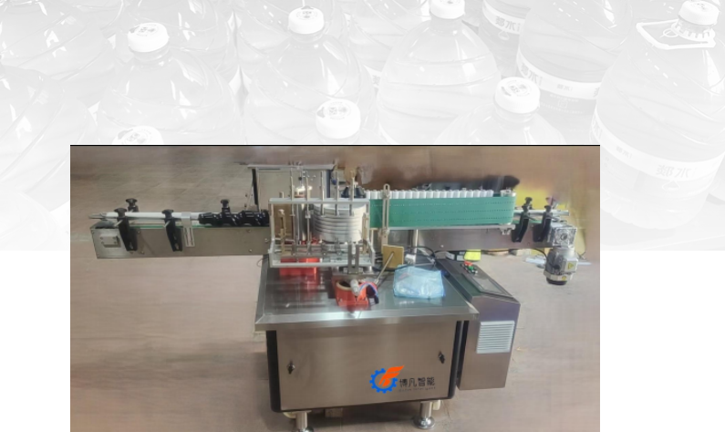 Linear high-speed paste labeling machine